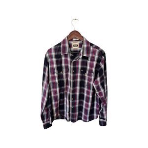 Vintage women’s wrangler snap button top in plaid